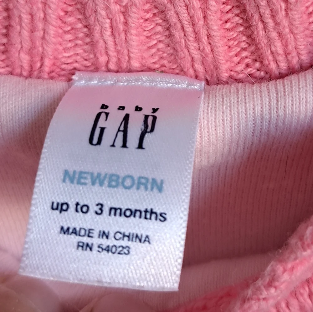 Gap Girls Pink Sweater Size Newborn